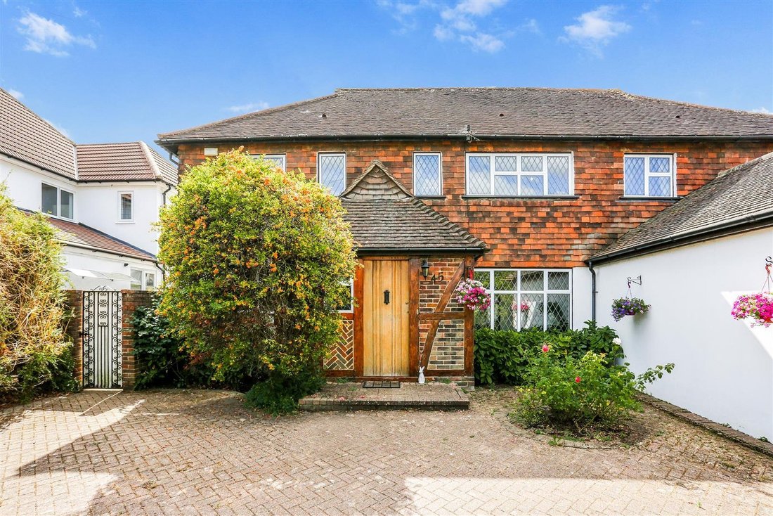 Haus in London Borough of Sutton, England 1 - 18778904