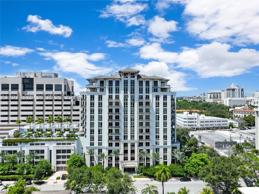 Eigentumswohnung in Coral Gables, Florida, Vereinigte Staaten 1 - 18694611