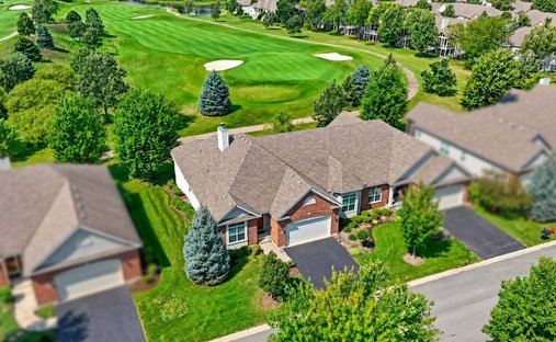 Residenza a Lake in the Hills, Illinois, Stati Uniti 1