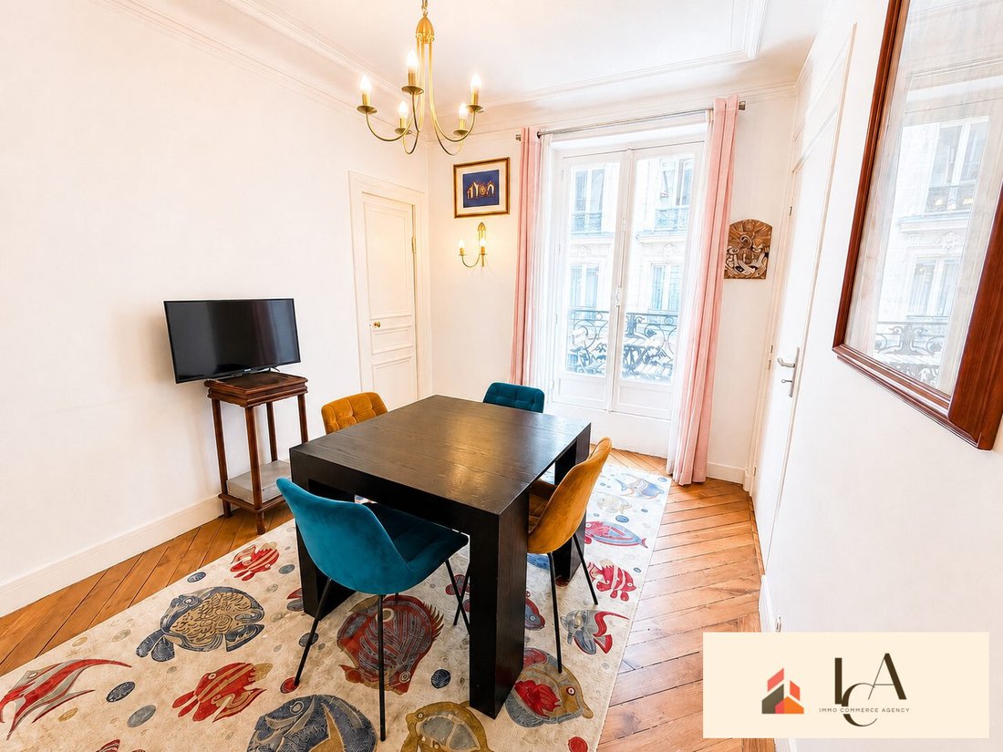 Appartement à La Fourche-Guy Môquet, Paris 17e Arrondissement, Paris 5 - 18781424