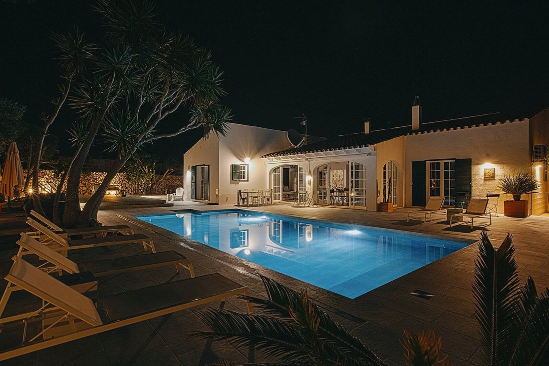 Villa à Es Castell, Îles Baléares, Espagne 1 - 18776958