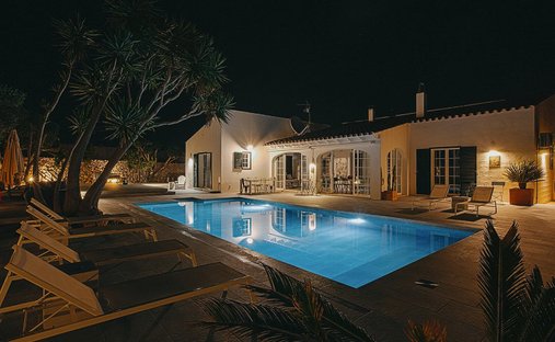 Villa à Es Castell, Îles Baléares, Espagne 1