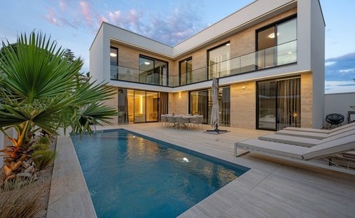 Villa à Tribunj, Comitat de Šibenik-Knin, Croatie 1