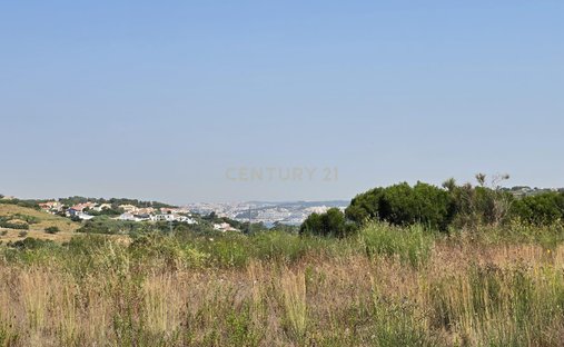 Land in Caparica e Trafaria, Setúbal Municipality, Portugal 1