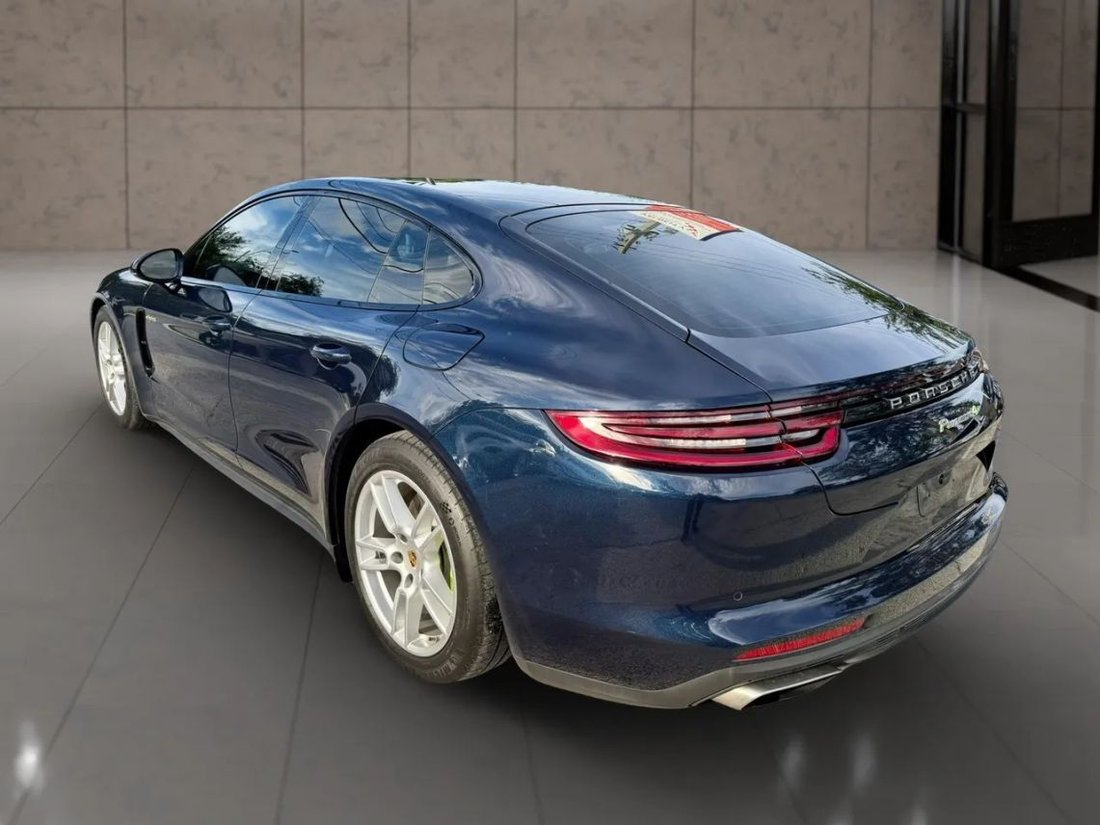 Sedan in West Palm Beach, FL, United States 4 - 18780799