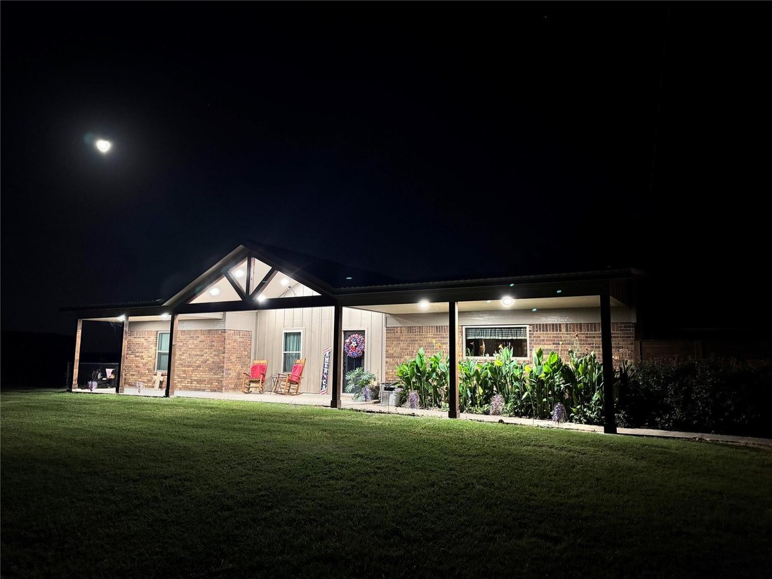 House in Salado, Texas, United States 2 - 18779638