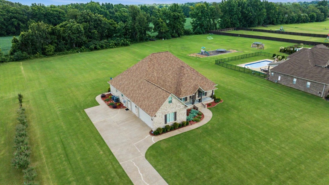 House in Humboldt, Tennessee, United States 2 - 18779575