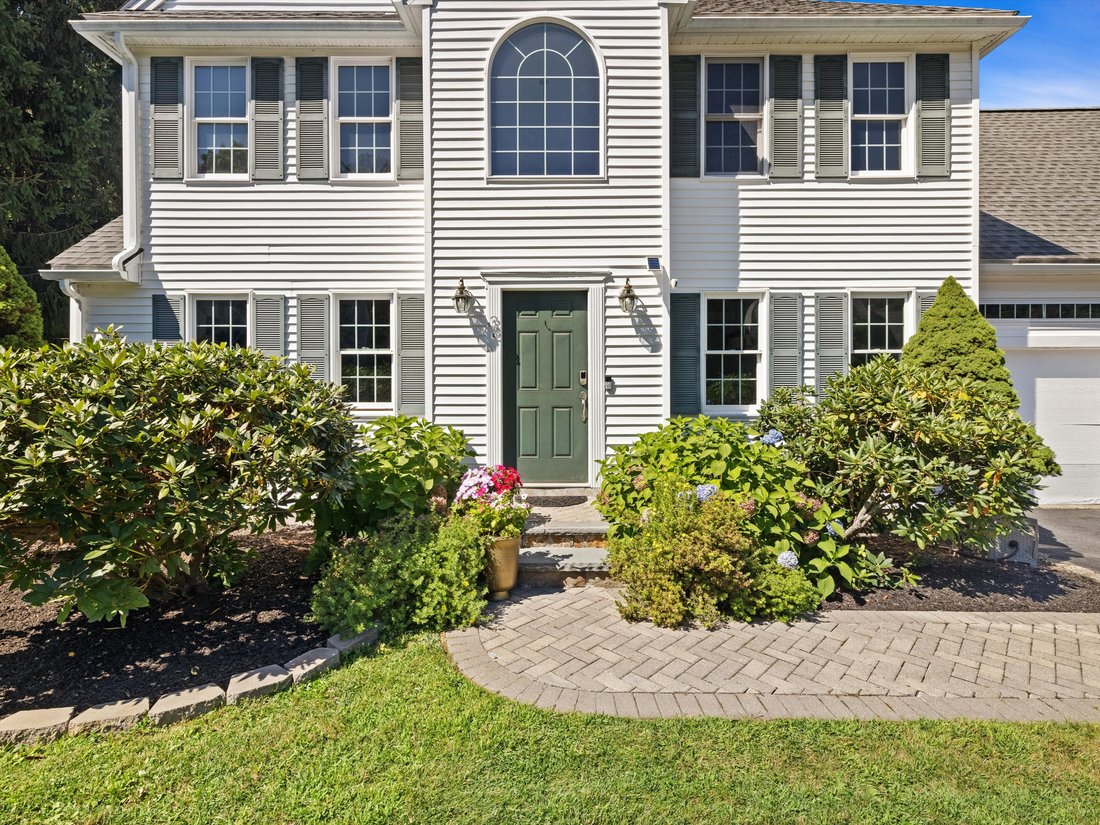 House in Marlborough, Massachusetts, United States 3 - 18778347