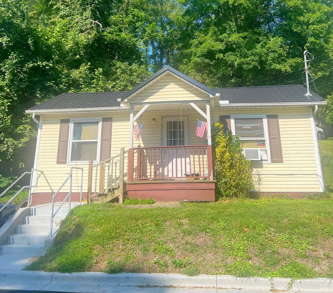 House in Russell, Kentucky, United States 3 - 18778626