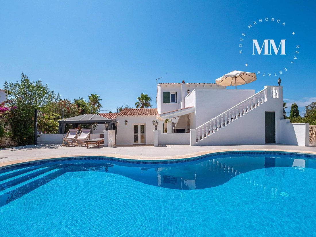 Villa à Es Castell, Îles Baléares, Espagne 2 - 18776990