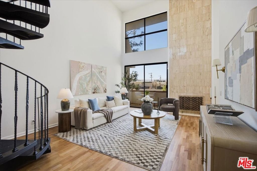 Condominio a Los Angeles, California, Stati Uniti 2 - 18779429