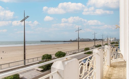 Villa in Passage-Notre-Dame-Guynemer, Les Sables-d'Olonne, France 1