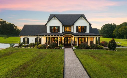 House in Bon Aqua, Tennessee, United States 1