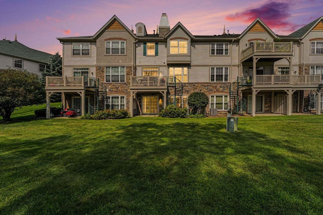 Townhouse in Vernon Hills, Illinois, United States 1 - 18776684