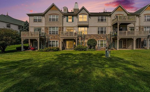 Townhouse in Vernon Hills, Illinois, United States 1