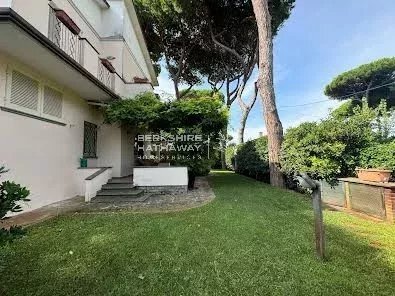 Villa a Tonfano, Pietrasanta, Italia 4 - 18777671