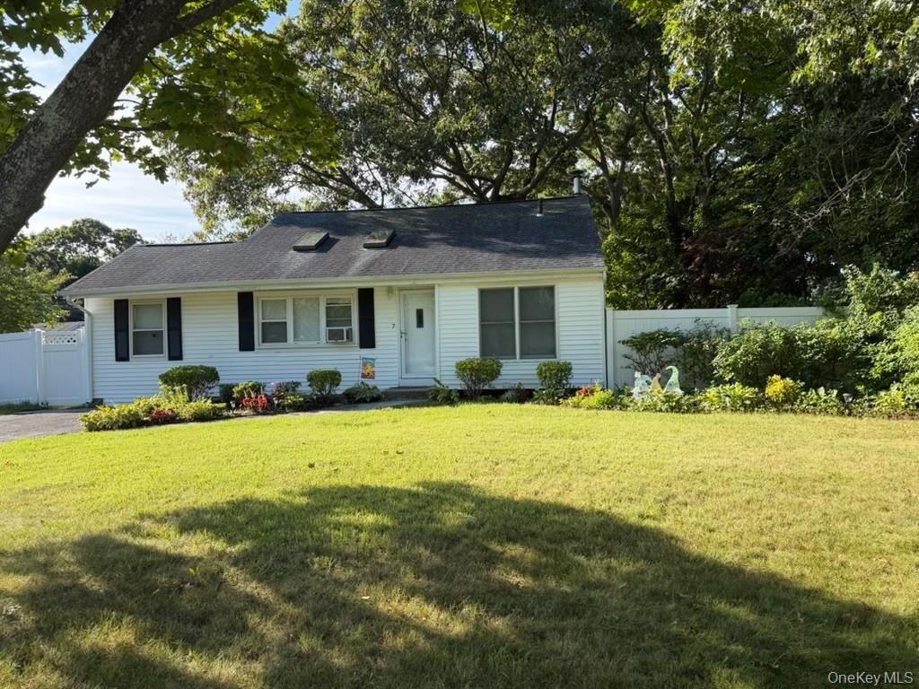 House in Port Jefferson Station, New York, United States 4 - 18677507
