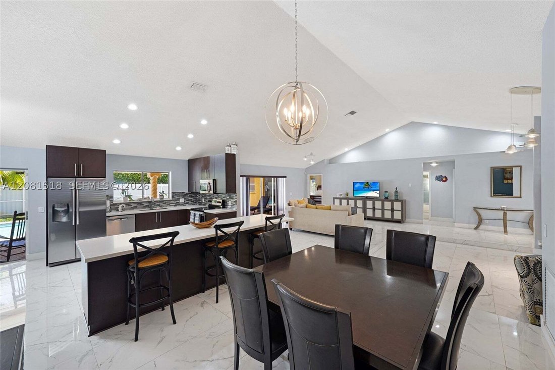 Haus in Pembroke Pines, Florida, Vereinigte Staaten 5 - 18779040
