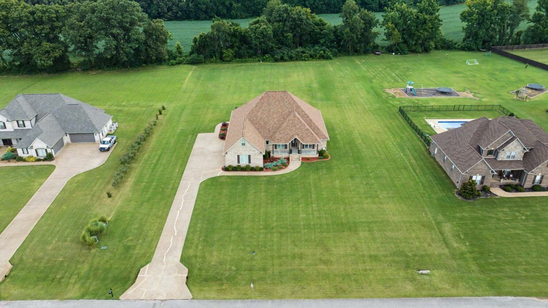 House in Humboldt, Tennessee, United States 3 - 18779575