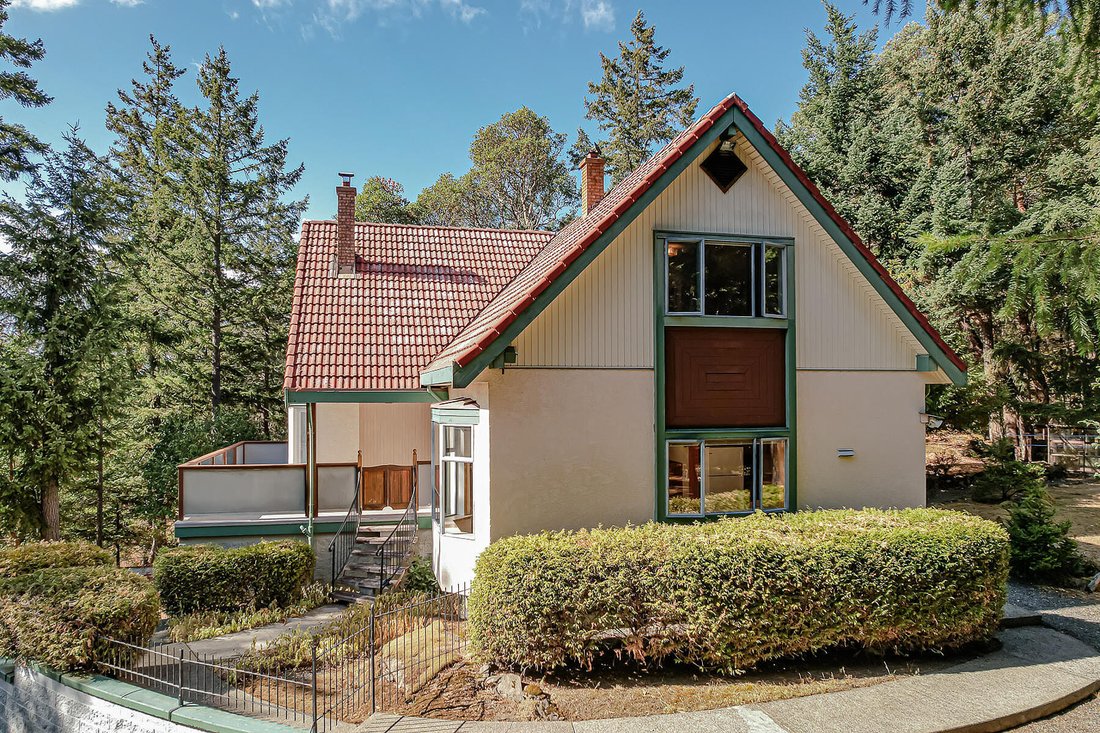 House in Victoria, British Columbia, Canada 2 - 18778332