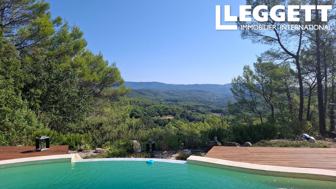 Villa a Sillans-la-Cascade, Provenza-Alpi-Costa Azzurra, Francia 1 - 18777407
