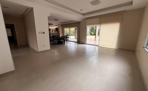 Casa en City Bell, Provincia de Buenos Aires, Argentina 1