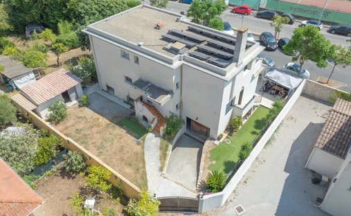 Maison à Azurville-Val Claret, Antibes, France 1
