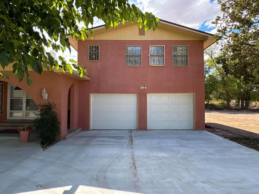 House in Bosque Farms, New Mexico, United States 2 - 18781537