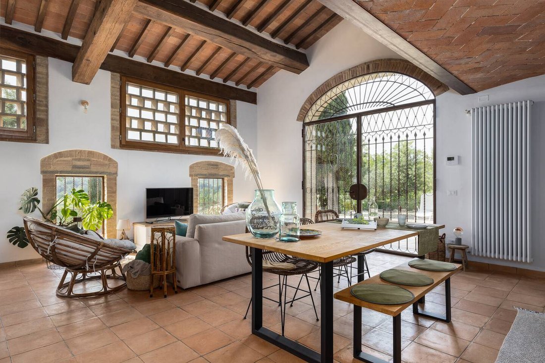 Country House in San Gimignano, Tuscany, Italy 3 - 18781137