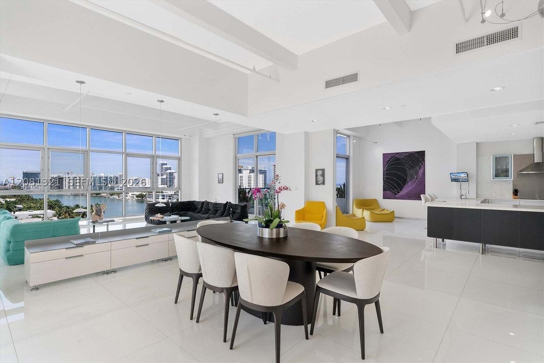 Appartement à Miami Beach, Floride, États-Unis 2 - 18776252
