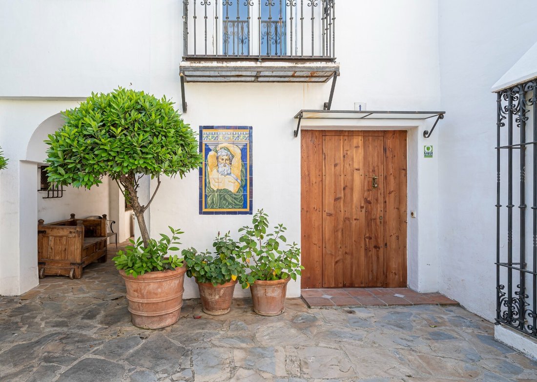Townhouse in Marbella, Andalusia, Spain 5 - 18776879
