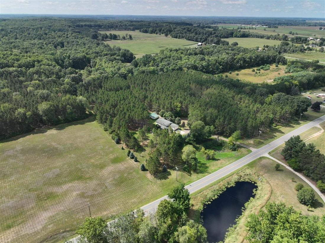 House in Blanchard, Michigan, United States 5 - 18776229
