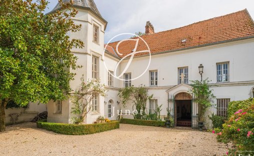 Castle in Le Plessis-Placy, Ile-de-France, France 1