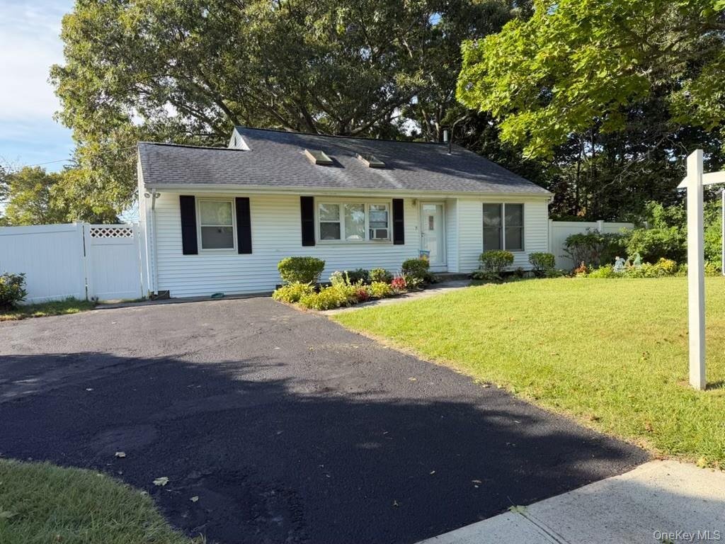 House in Port Jefferson Station, New York, United States 5 - 18677507