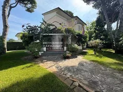Villa a Tonfano, Pietrasanta, Italia 2 - 18777671