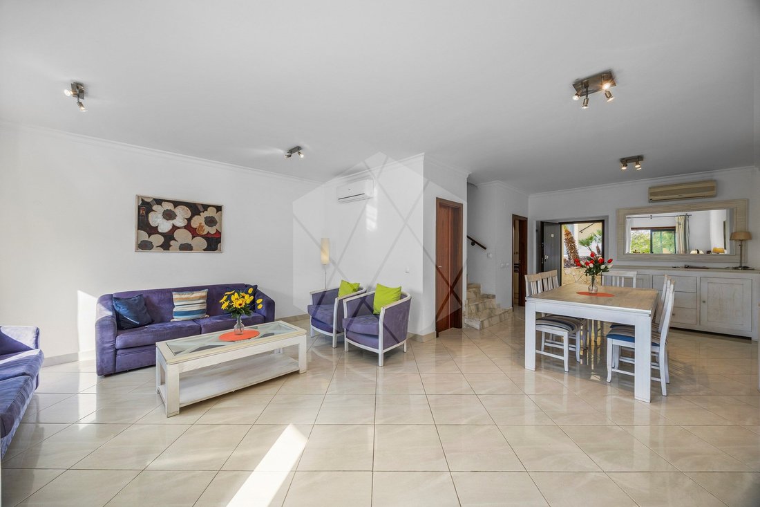 Townhouse in Olhos de Agua, Algarve, Portugal 2 - 18780458