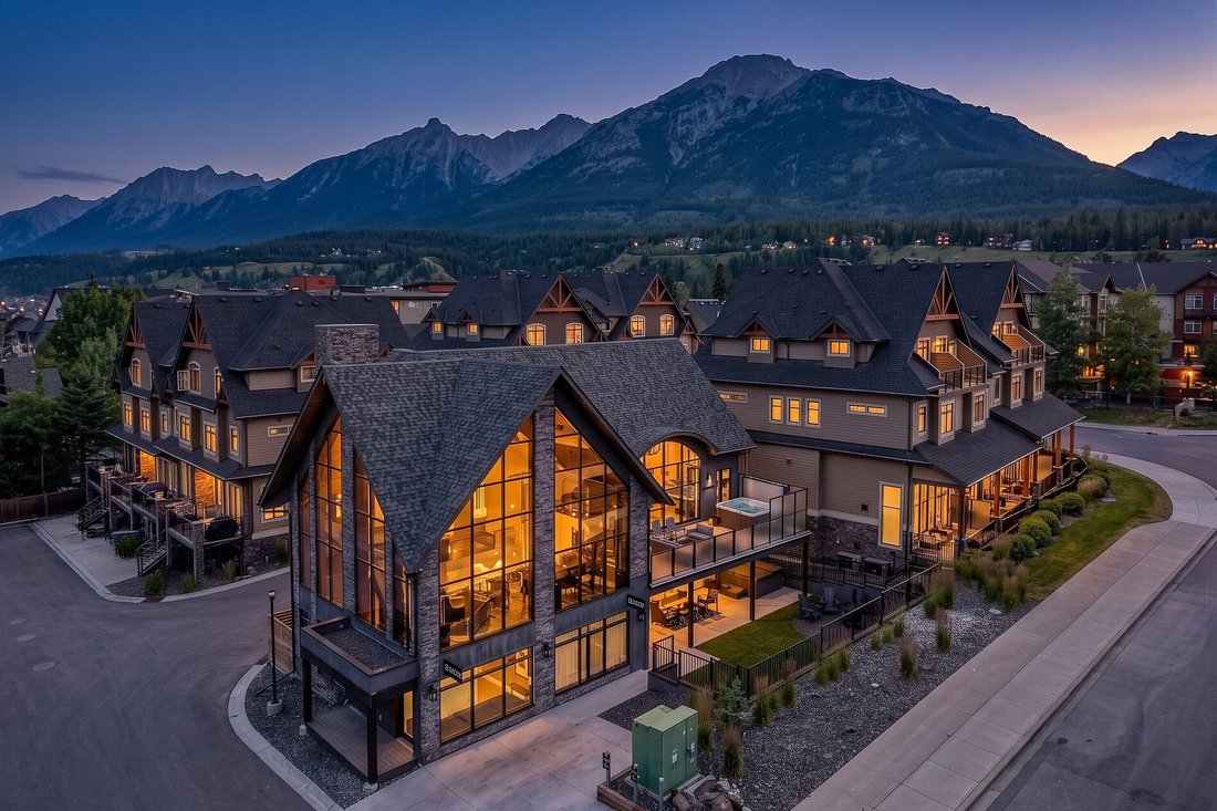 Casa en Canmore, Alberta, Canadá 1 - 18778331