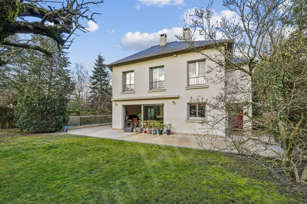 Maison à Côte Saint Louis, Garches, France 3 - 18777814