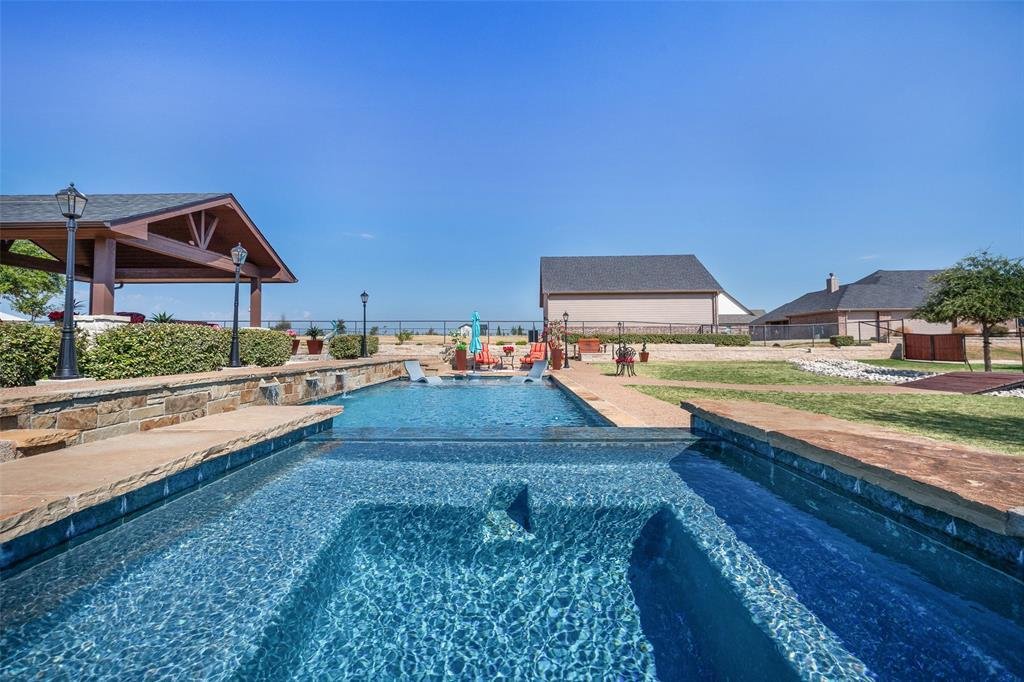 House in Granbury, Texas, United States 4 - 18780073