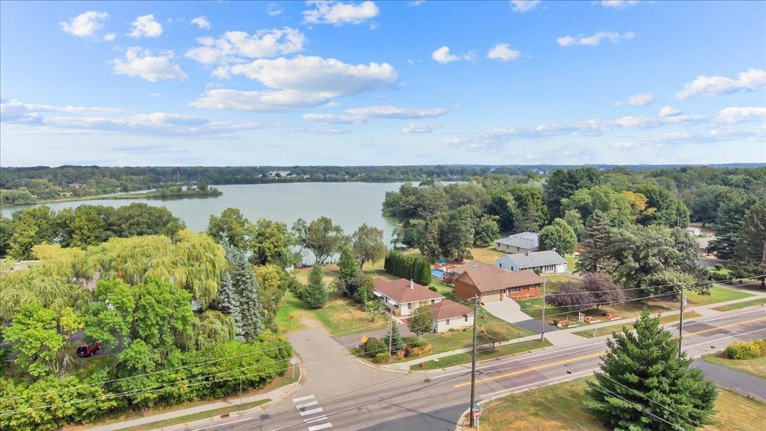 House in White Bear Lake, Minnesota, United States 2 - 18780286