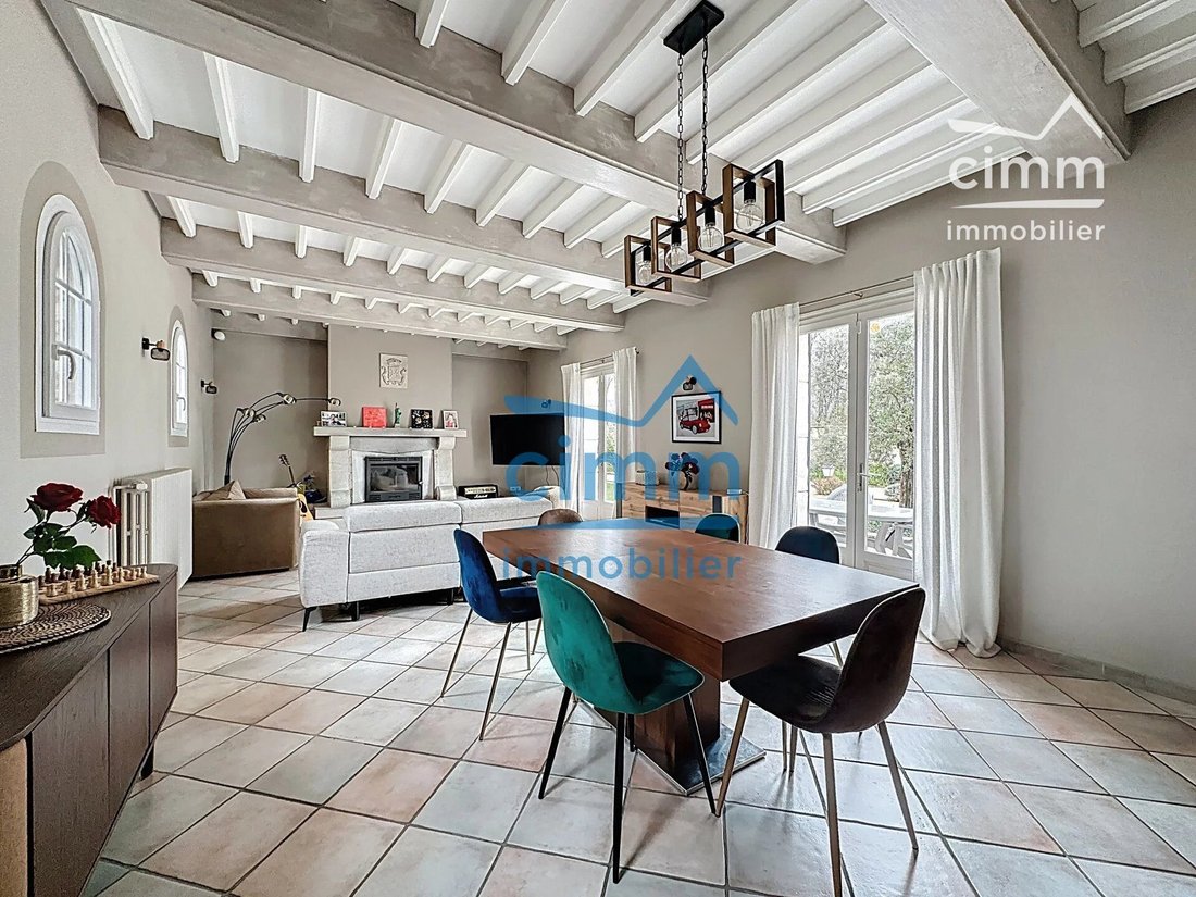 House in Loriol-du-Comtat, Provence-Alpes-Côte d'Azur, France 3 - 17554204