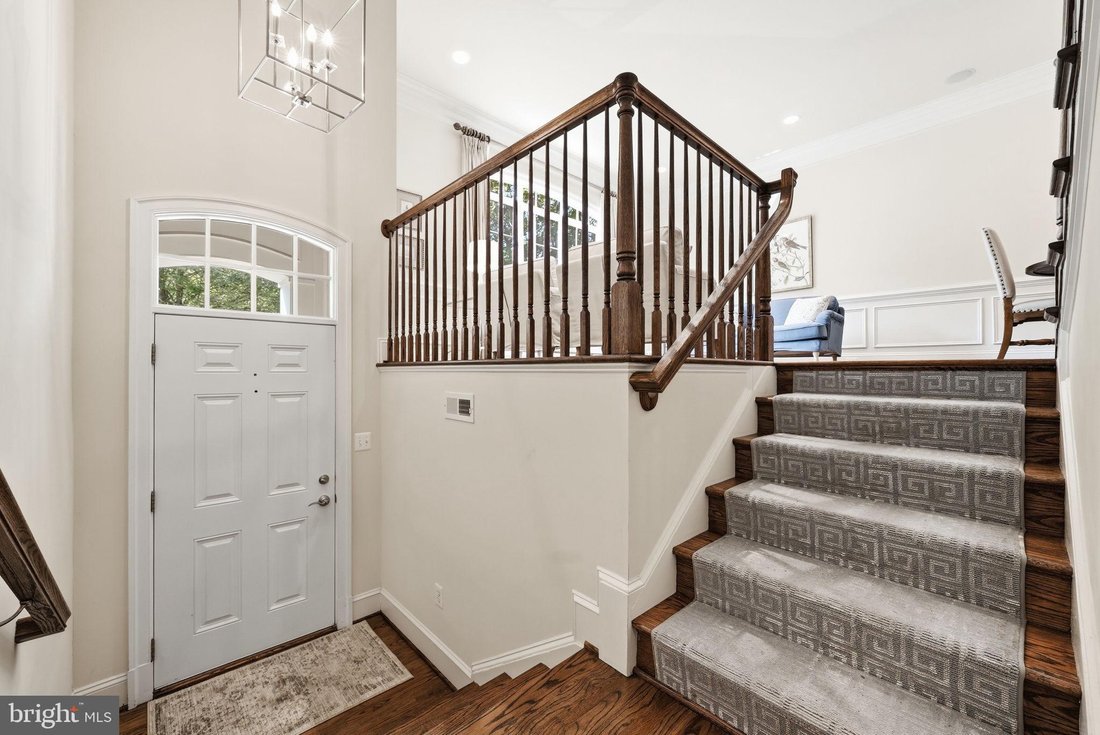 Townhouse in Pimmit Hills, Virginia, United States 2 - 18778381