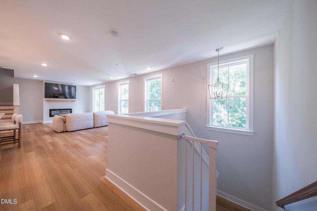Condominio a Raleigh, Carolina del Nord, Stati Uniti 4 - 18306676