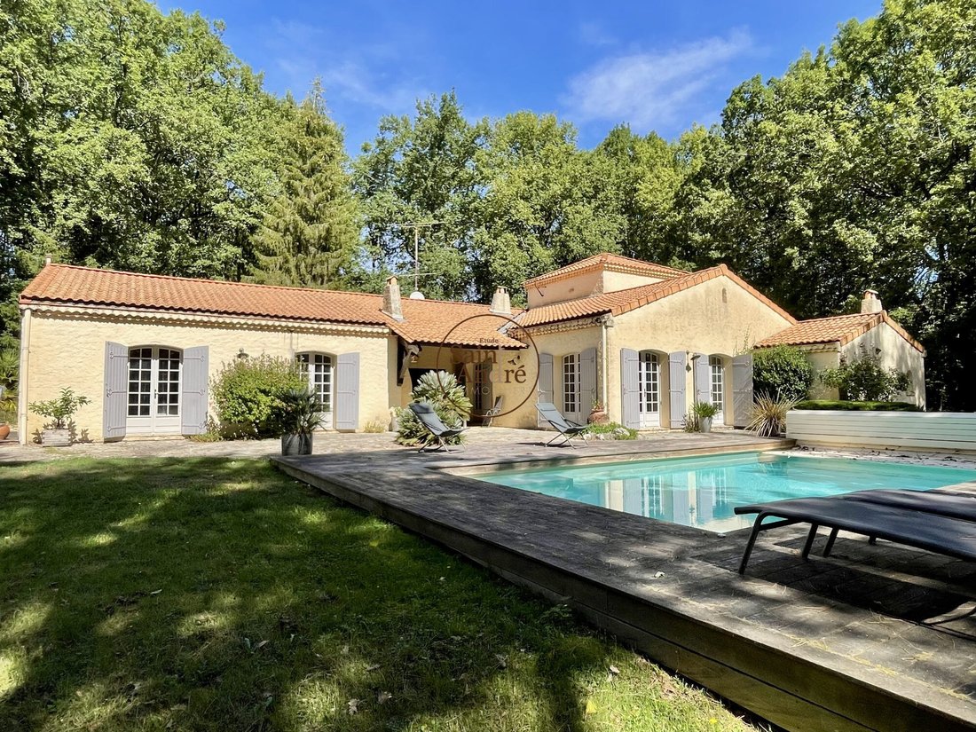 Casa en Garat, Nueva Aquitania, Francia 1 - 18781312