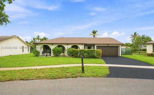 House in Davie, Florida, United States 1