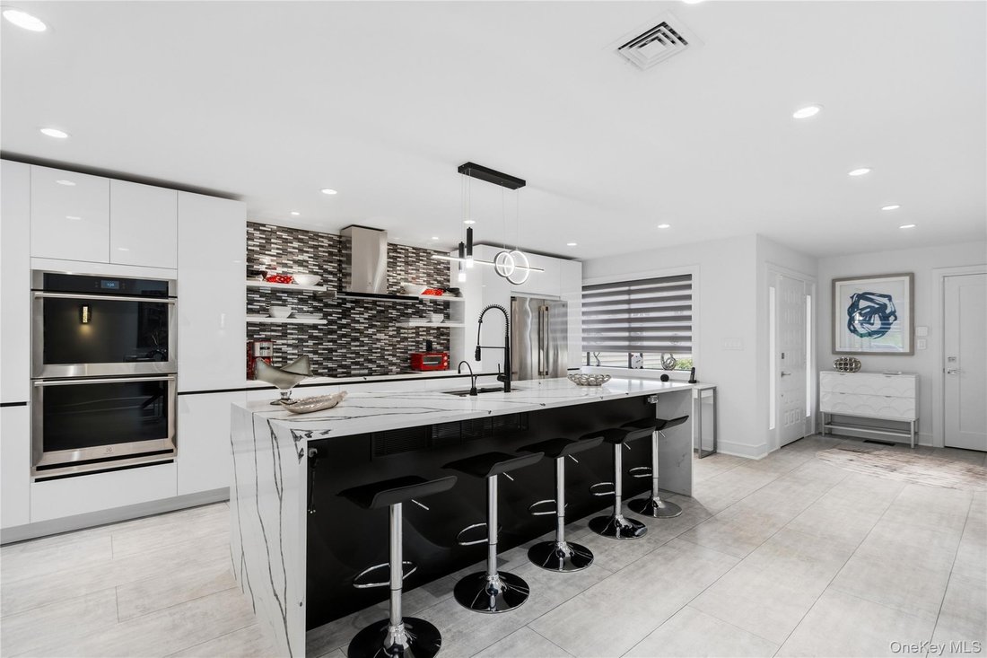 Condominio en Woodbury, Nueva York, Estados Unidos 5 - 18780371