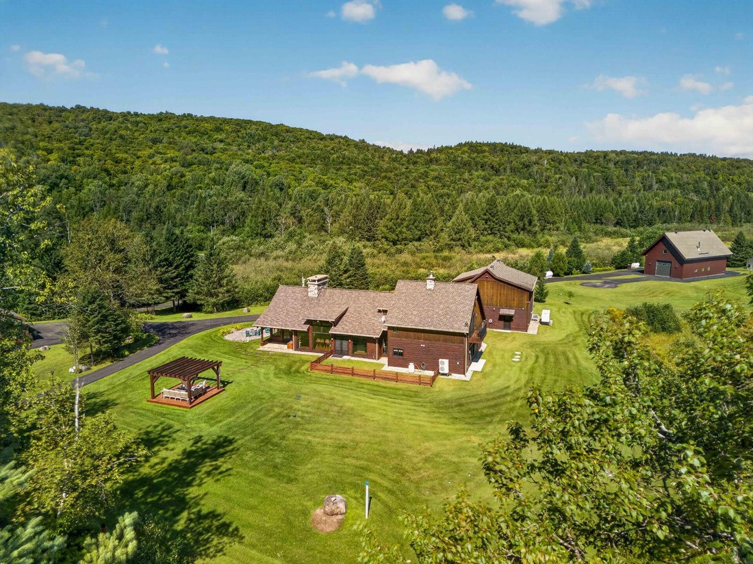 House in Arundel, Quebec, Canada 5 - 16217014