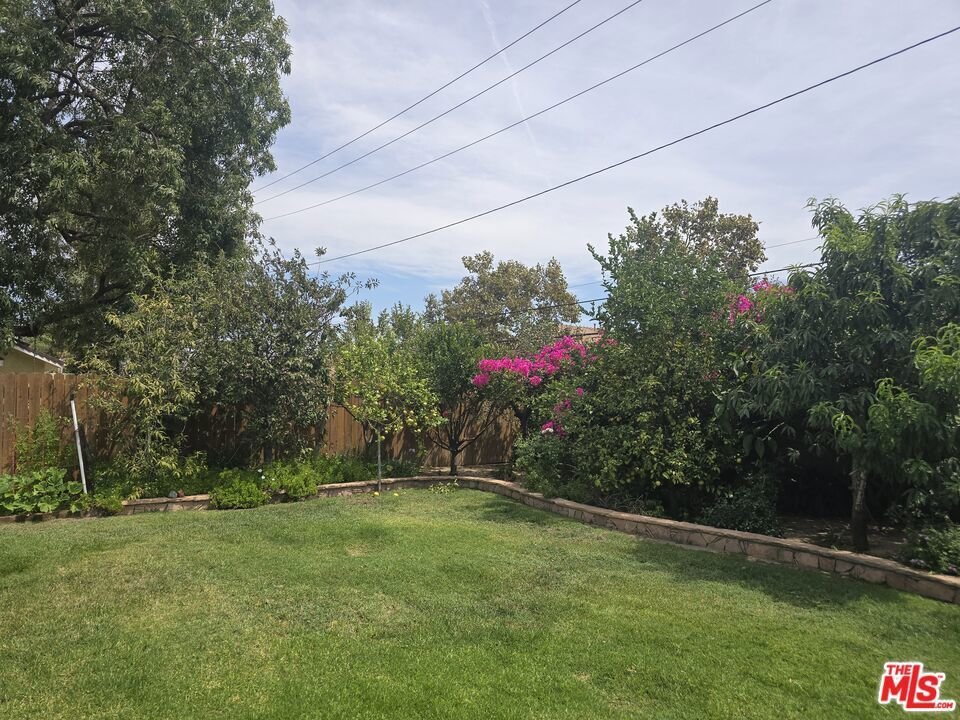 Maison à Simi Valley, Californie, États-Unis 4 - 18781575