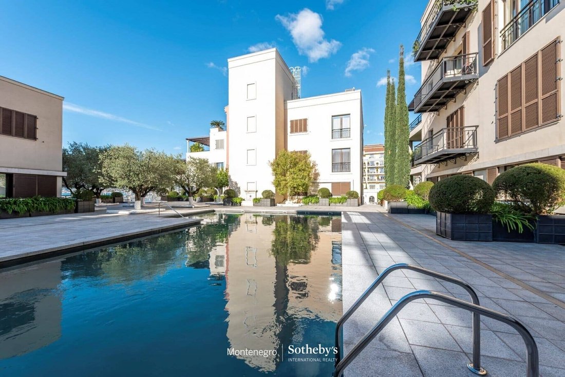 Apartment in Tivat, Tivat Municipality, Montenegro 1 - 18777123