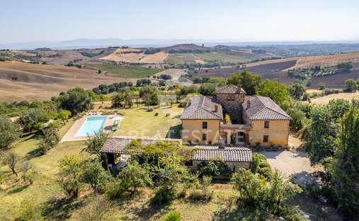 Estate in Italy 1